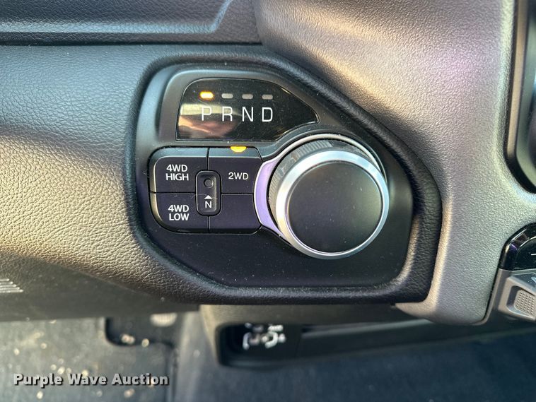 image for item DQ7717 2023 RAM 2500 Crew Cab pickup truck