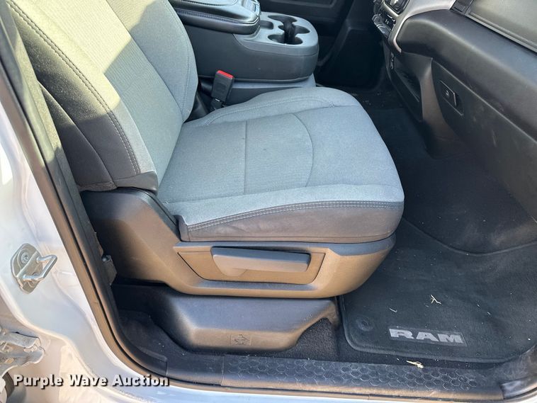 image for item DQ7717 2023 RAM 2500 Crew Cab pickup truck