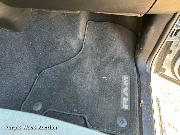 image for item DQ7717 2023 RAM 2500 Crew Cab pickup truck