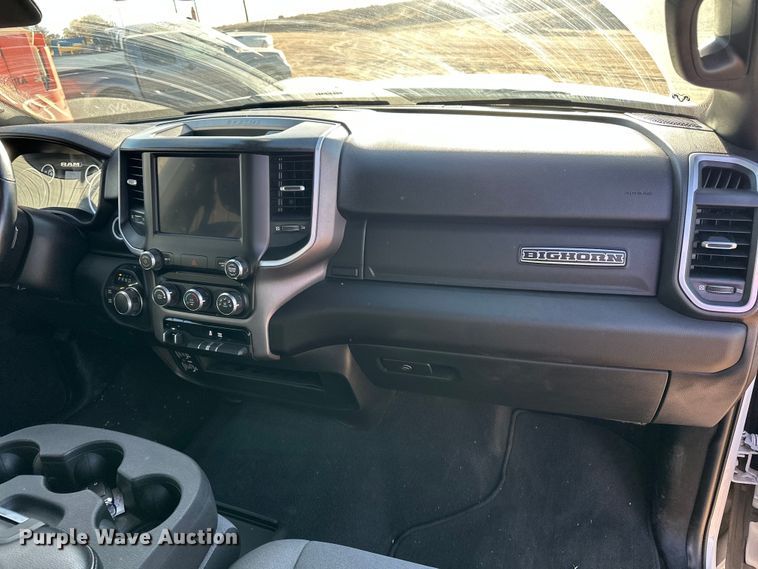 image for item DQ7717 2023 RAM 2500 Crew Cab pickup truck