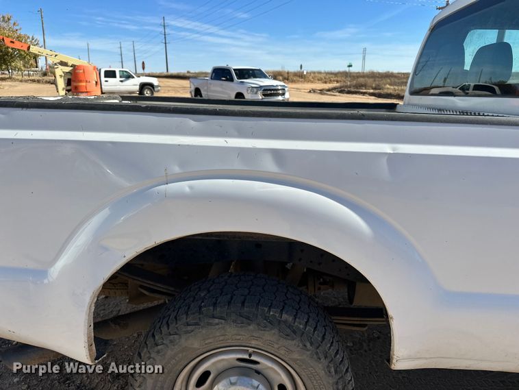 image for item DQ7719 2015 Ford F250 Super Duty Crew Cab pickup truck