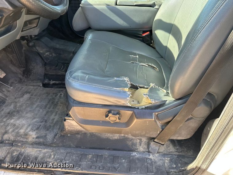 image for item DQ7719 2015 Ford F250 Super Duty Crew Cab pickup truck