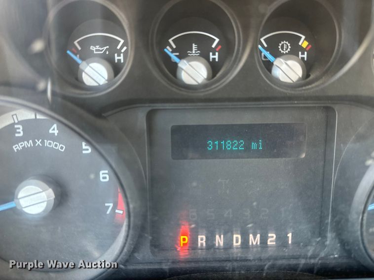 image for item DQ7719 2015 Ford F250 Super Duty Crew Cab pickup truck