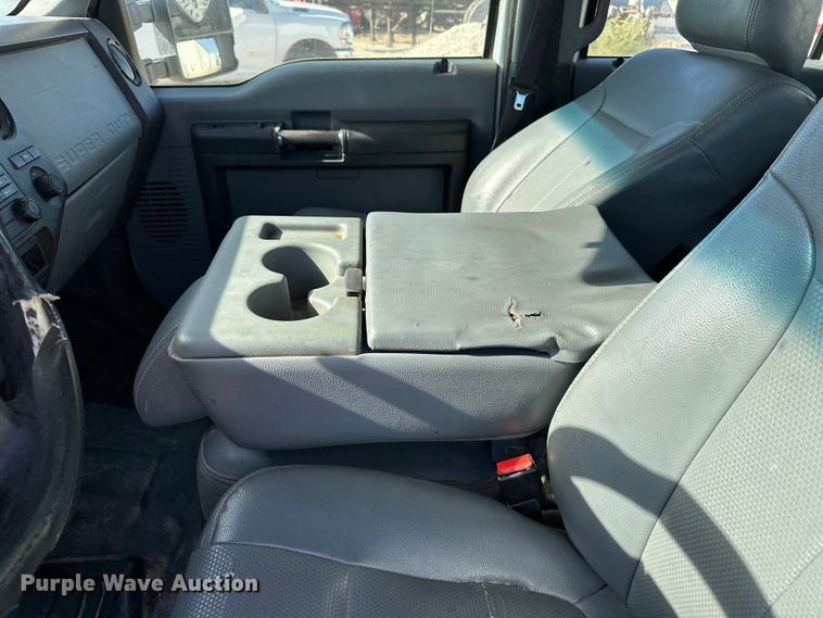 image for item DQ7719 2015 Ford F250 Super Duty Crew Cab pickup truck