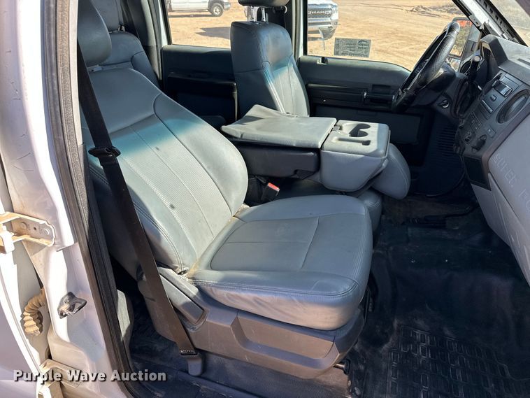 image for item DQ7719 2015 Ford F250 Super Duty Crew Cab pickup truck