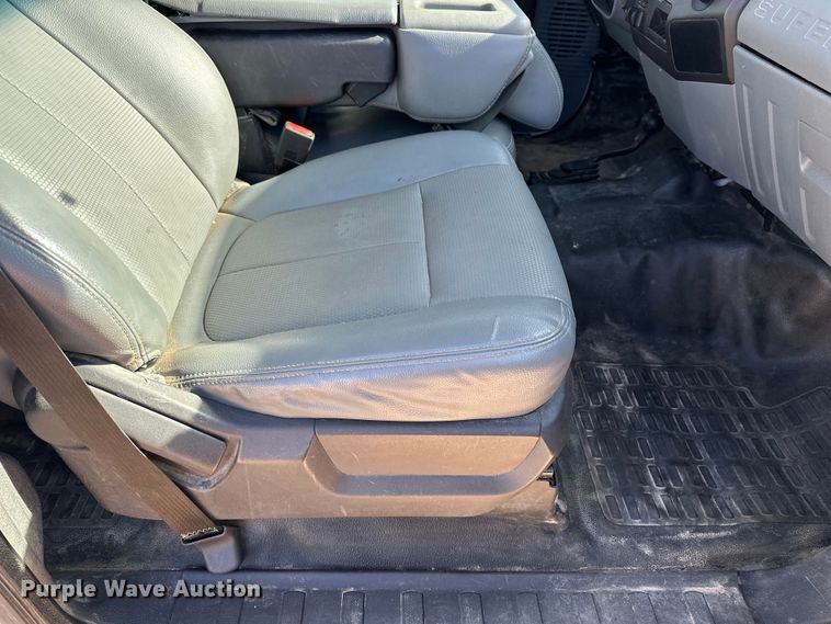 image for item DQ7719 2015 Ford F250 Super Duty Crew Cab pickup truck