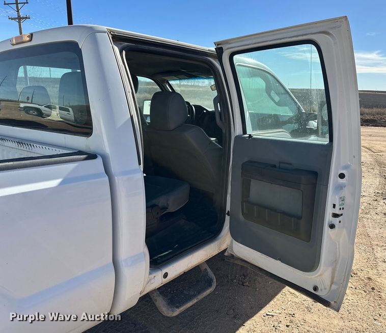 image for item DQ7719 2015 Ford F250 Super Duty Crew Cab pickup truck