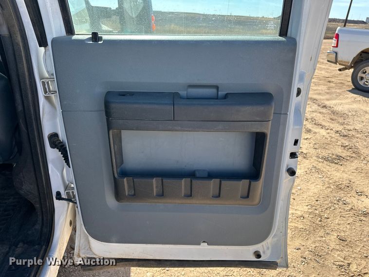 image for item DQ7719 2015 Ford F250 Super Duty Crew Cab pickup truck