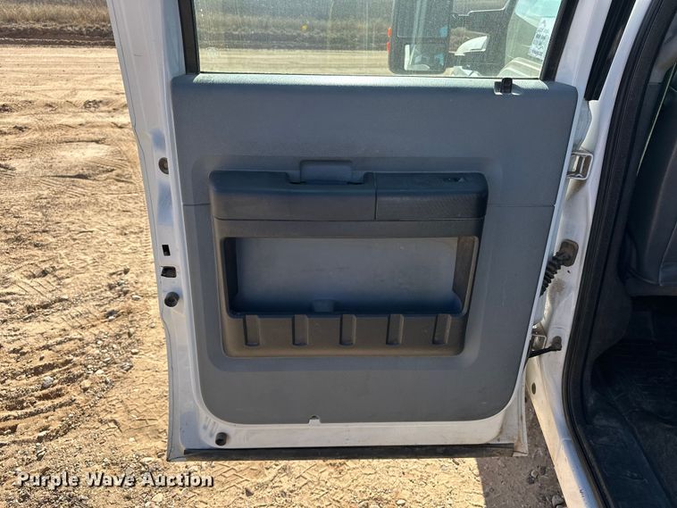 image for item DQ7719 2015 Ford F250 Super Duty Crew Cab pickup truck