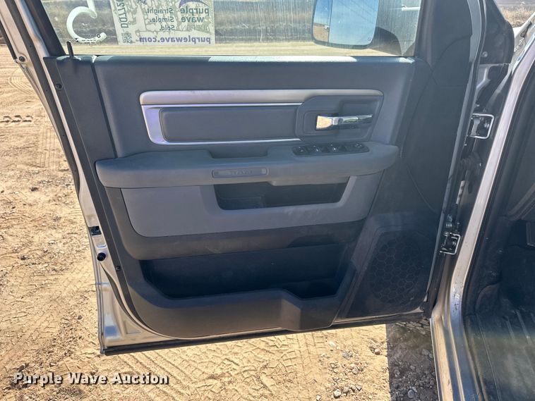 image for item DQ7720 2013 RAM 2500 Crew Cab pickup truck