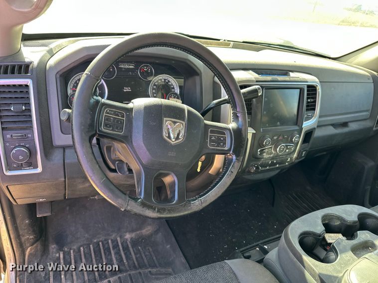 image for item DQ7720 2013 RAM 2500 Crew Cab pickup truck