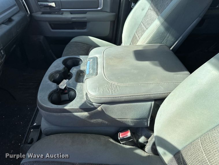 image for item DQ7720 2013 RAM 2500 Crew Cab pickup truck