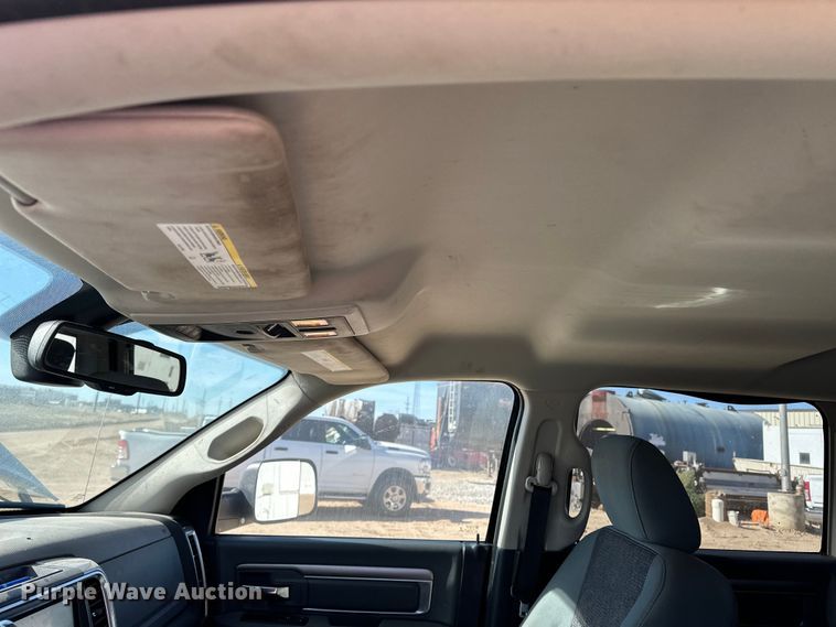 image for item DQ7720 2013 RAM 2500 Crew Cab pickup truck