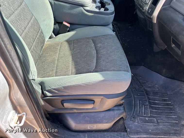 image for item DQ7720 2013 RAM 2500 Crew Cab pickup truck