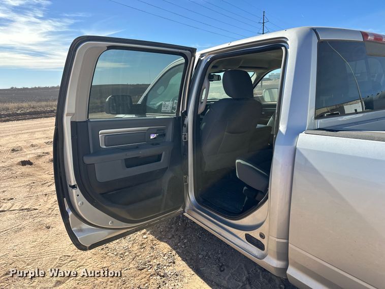 image for item DQ7720 2013 RAM 2500 Crew Cab pickup truck