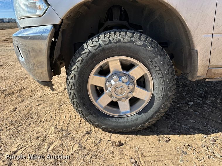 image for item DQ7720 2013 RAM 2500 Crew Cab pickup truck