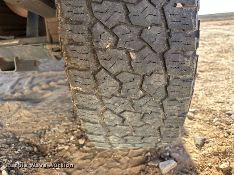 image for item DQ7720 2013 RAM 2500 Crew Cab pickup truck