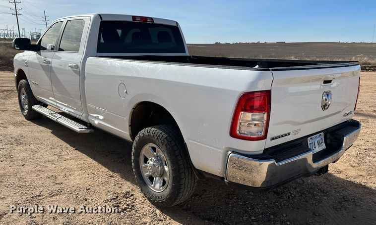 image for item DQ7722 2022 RAM 2500 Crew Cab pickup truck