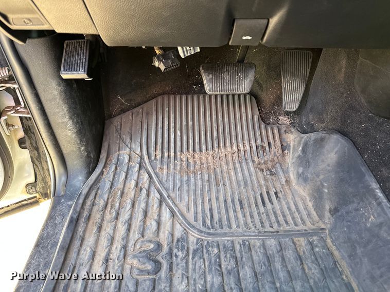 image for item DQ7722 2022 RAM 2500 Crew Cab pickup truck