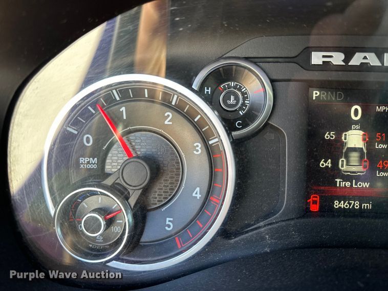 image for item DQ7722 2022 RAM 2500 Crew Cab pickup truck