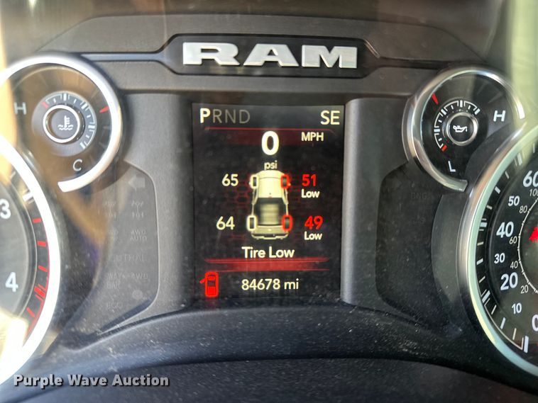 image for item DQ7722 2022 RAM 2500 Crew Cab pickup truck