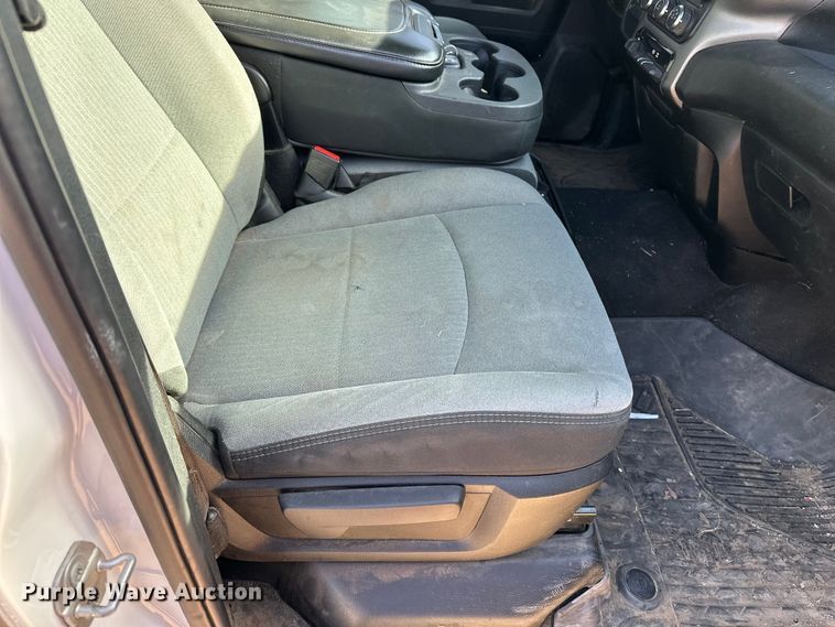 image for item DQ7722 2022 RAM 2500 Crew Cab pickup truck