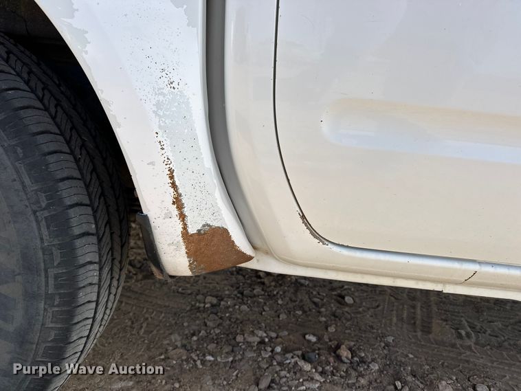 image for item DQ7723 2018 Nissan Frontier Crew Cab pickup truck