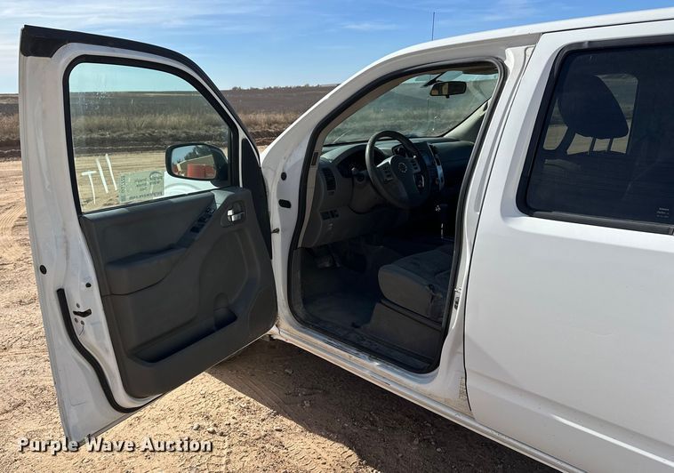 image for item DQ7723 2018 Nissan Frontier Crew Cab pickup truck