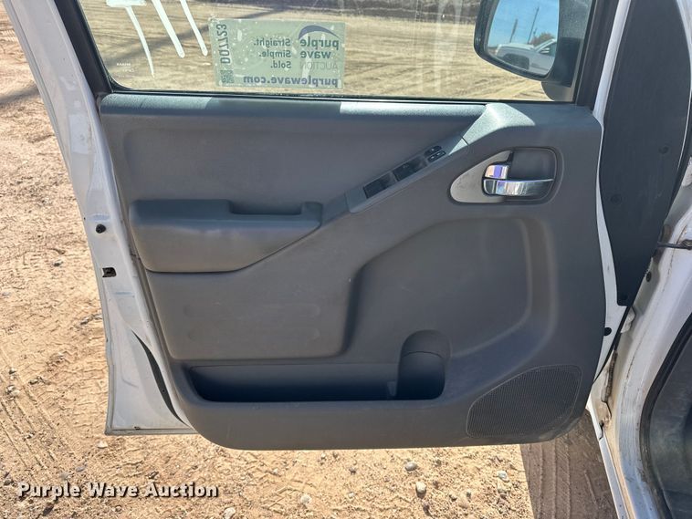 image for item DQ7723 2018 Nissan Frontier Crew Cab pickup truck