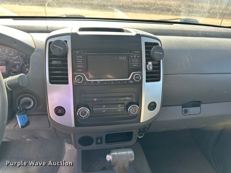 image for item DQ7723 2018 Nissan Frontier Crew Cab pickup truck