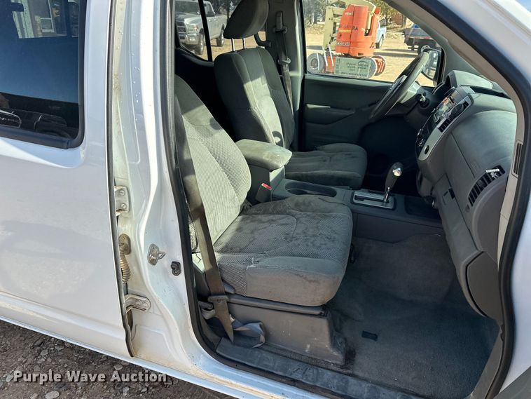 image for item DQ7723 2018 Nissan Frontier Crew Cab pickup truck