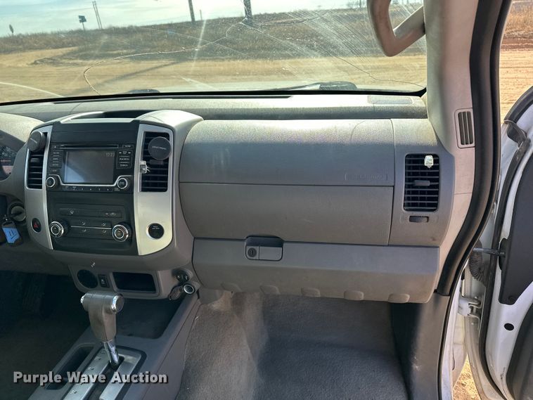 image for item DQ7723 2018 Nissan Frontier Crew Cab pickup truck