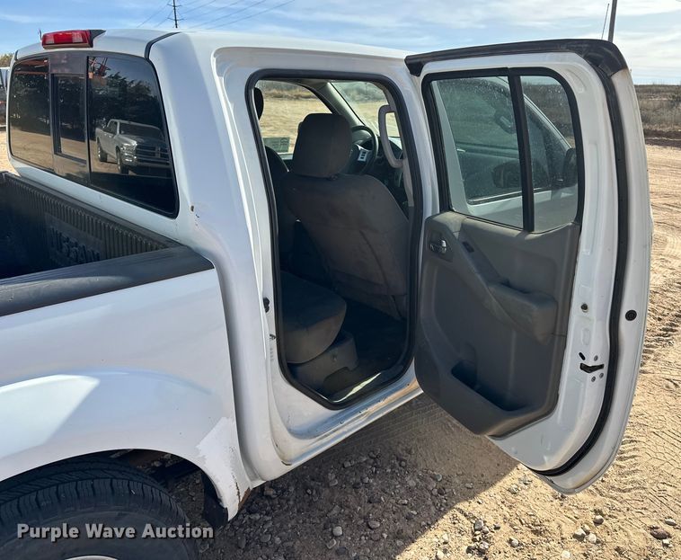 image for item DQ7723 2018 Nissan Frontier Crew Cab pickup truck