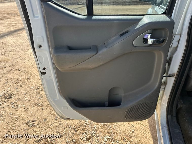 image for item DQ7723 2018 Nissan Frontier Crew Cab pickup truck