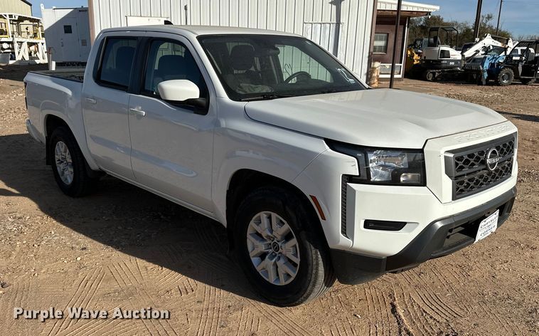 image for item DQ7726 2023 Nissan Frontier Crew Cab pickup truck