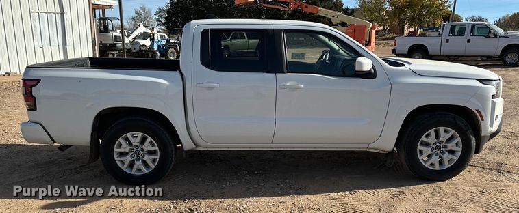 image for item DQ7726 2023 Nissan Frontier Crew Cab pickup truck