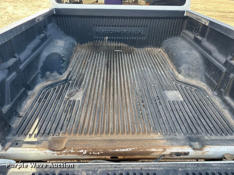 image for item DQ7726 2023 Nissan Frontier Crew Cab pickup truck