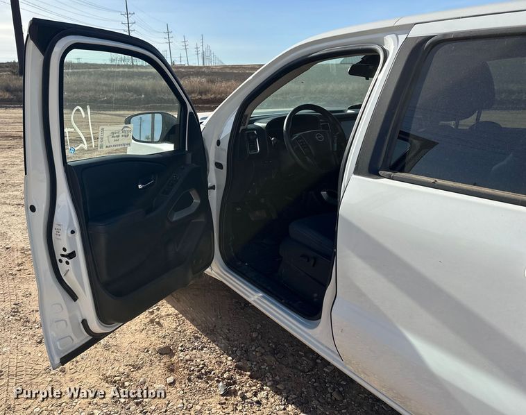 image for item DQ7726 2023 Nissan Frontier Crew Cab pickup truck