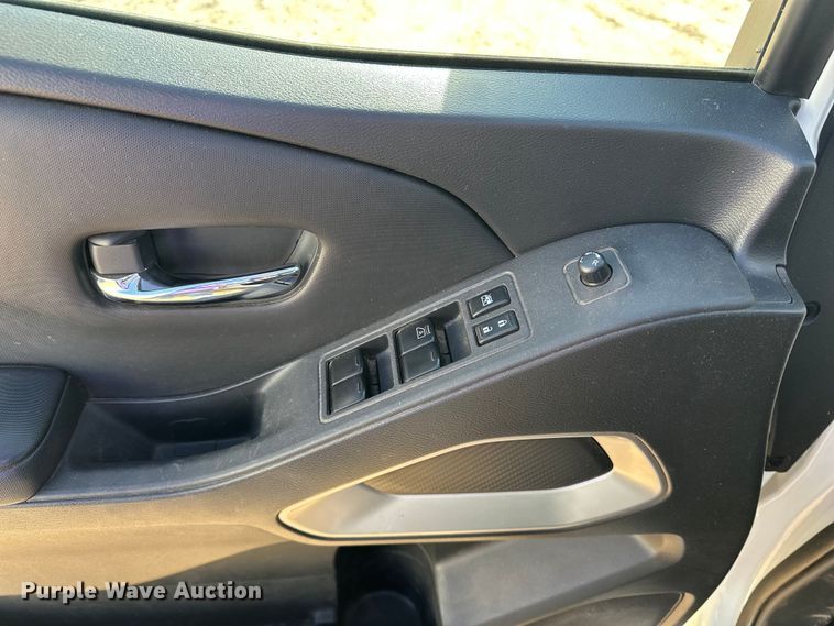 image for item DQ7726 2023 Nissan Frontier Crew Cab pickup truck