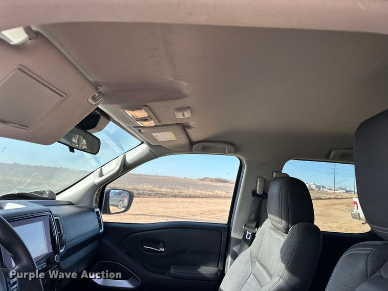 image for item DQ7726 2023 Nissan Frontier Crew Cab pickup truck