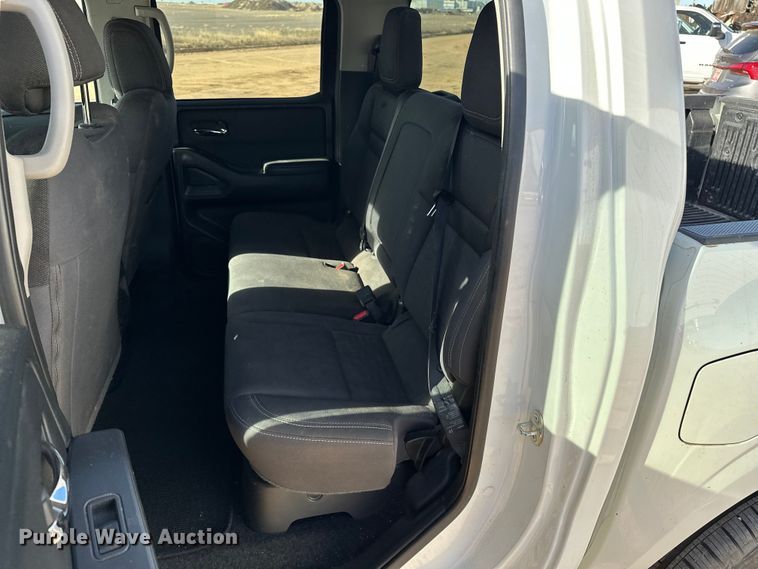 image for item DQ7726 2023 Nissan Frontier Crew Cab pickup truck