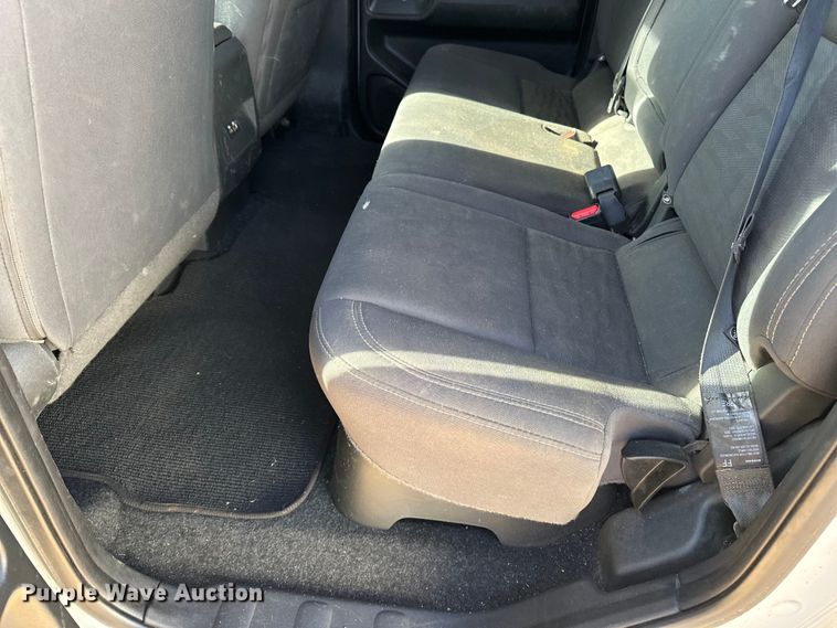 image for item DQ7726 2023 Nissan Frontier Crew Cab pickup truck