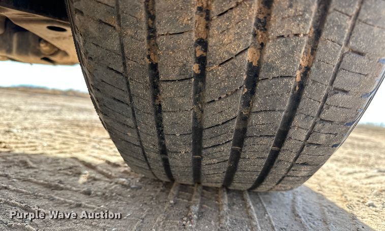 image for item DQ7726 2023 Nissan Frontier Crew Cab pickup truck