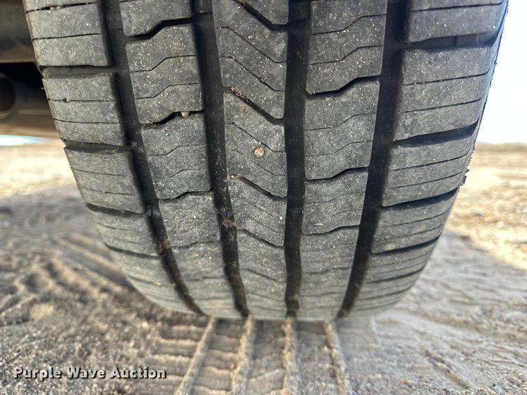 image for item DQ7726 2023 Nissan Frontier Crew Cab pickup truck