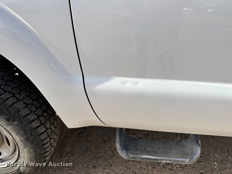 image for item DQ7727 2012 Ford F350 Super Duty Crew Cab pickup truck