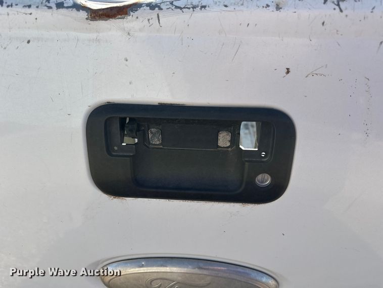 image for item DQ7727 2012 Ford F350 Super Duty Crew Cab pickup truck