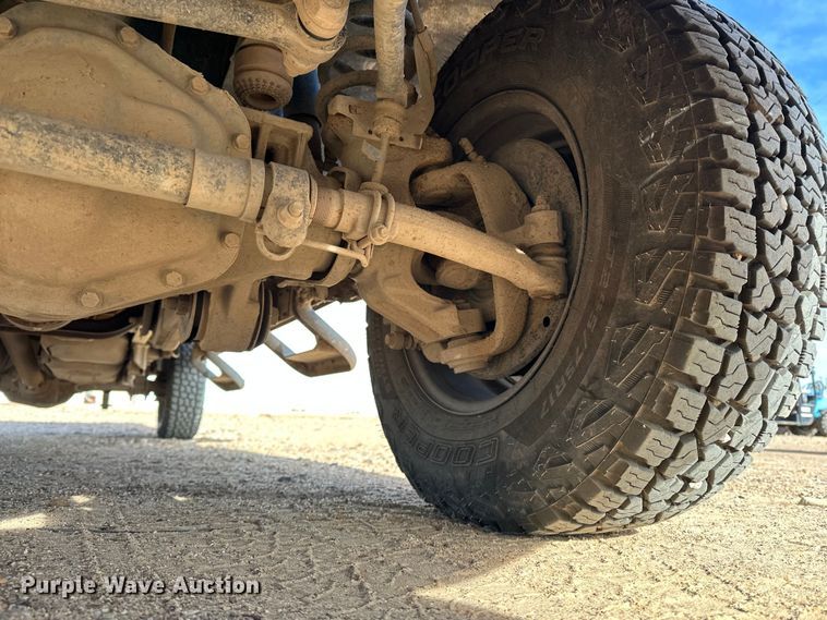 image for item DQ7727 2012 Ford F350 Super Duty Crew Cab pickup truck