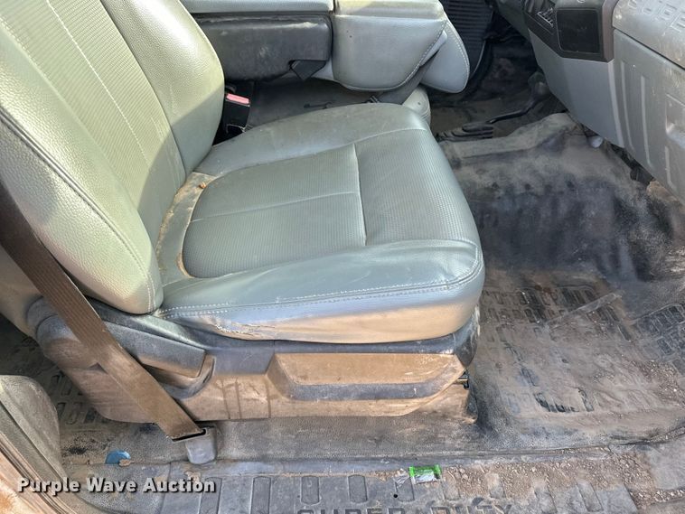 image for item DQ7727 2012 Ford F350 Super Duty Crew Cab pickup truck