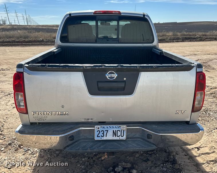 image for item DQ7728 2019 Nissan Frontier Crew Cab pickup truck