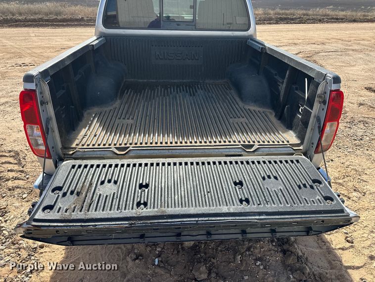 image for item DQ7728 2019 Nissan Frontier Crew Cab pickup truck